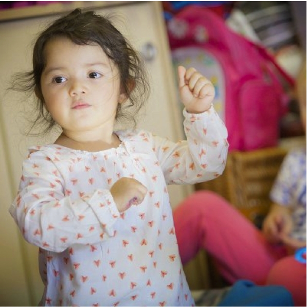 Communiquer avec bebe par la langue des signes